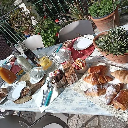 Bed and Breakfast M&m Finale Ligure